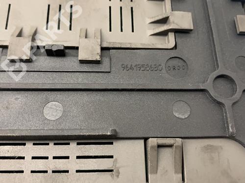 Fuse box PEUGEOT 607 (9D, 9U) 2.2 HDi | BP11003594E1 