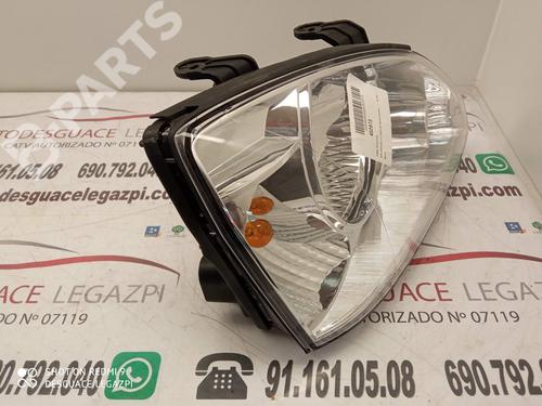 Right headlight KIA CARENS II MPV (FJ) 2.0 CRDi | BP11006816C29 