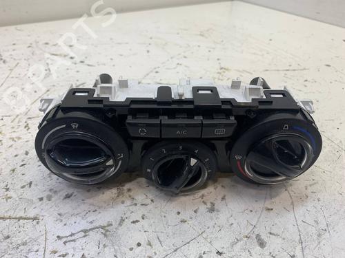 Used Climate control Climate control 36158478 36158478