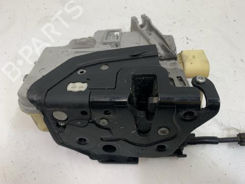 Front left lock VW PASSAT B6 (3C2) 2.0 TDI | BP17130323C98 