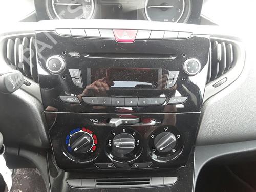 Used Radio LANCIA YPSILON (312_) 1.3 D Multijet (312.YXE1A, 312.YXU1A) (95 hp) 31018299