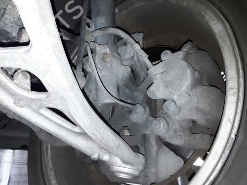 Used Right front steering knuckle BMW 3 (E46) 330 d (184 hp) 20931040