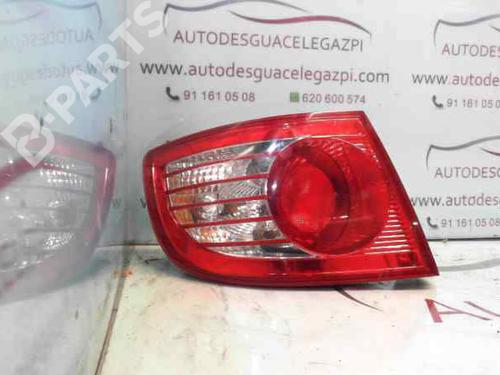 Used Right taillight HYUNDAI ELANTRA III Saloon (XD) 2.0 CRDi (113 hp) 11000914