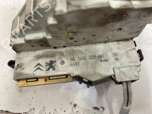 Front right lock PEUGEOT 407 (6D_) 2.0 (6DRFNB, 6DRFNE) | BP18308034C97 
