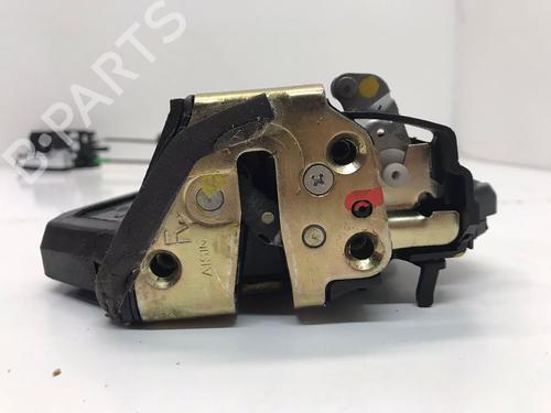 Rear right lock TOYOTA AVENSIS Saloon (_T25_) 1.8 VVT-i (ZZT251_, ZZT251R) | BP13666378C99 
