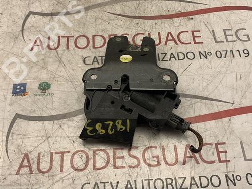 Used Tailgate lock Tailgate lock VW PASSAT B6 (3C2) [2005-2010] 11008630 11008630