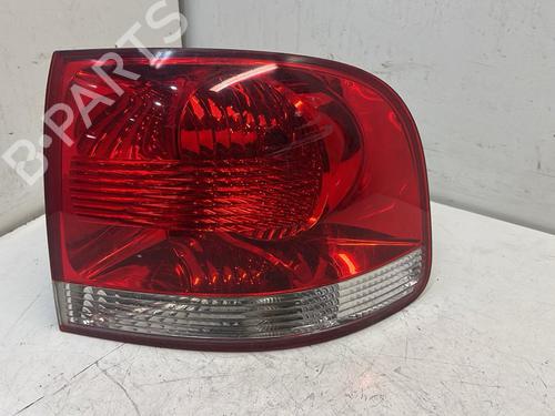 Used Rear center light VW TOUAREG (7LA, 7L6, 7L7) 2.5 R5 TDI (174 hp) 29022151