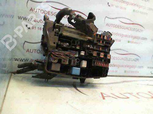 Used Fuse box TOYOTA AURIS (_E15_) [2006-2012]  11001032