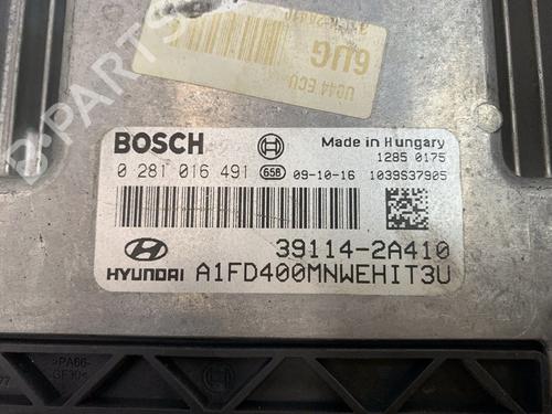Engine control unit (ECU) HYUNDAI i30 (FD)  | BP17588737M57 