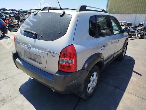 Left taillight HYUNDAI TUCSON (JM) 2.7 All-wheel Drive | BP28019994C34 