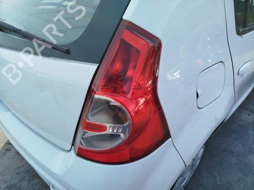 right-taillight-dacia-sandero-ii-2012-31916344 main image