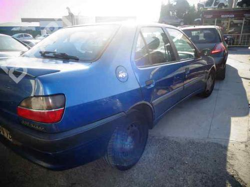 Left headlight PEUGEOT 306 (7B, N3, N5) 1.9 SRDT | BP10996885C28 