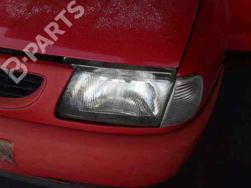 Used Left headlight Left headlight SEAT IBIZA II (6K1) 1.4 i (60 hp) 11004796 11004796