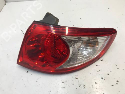 Used Right taillight HYUNDAI SANTA FÉ II (CM) 2.2 CRDi GLS (150 hp) 26719098
