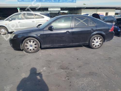 Right headlight FORD MONDEO III (B5Y) 2.0 TDCi | BP17607513C29 
