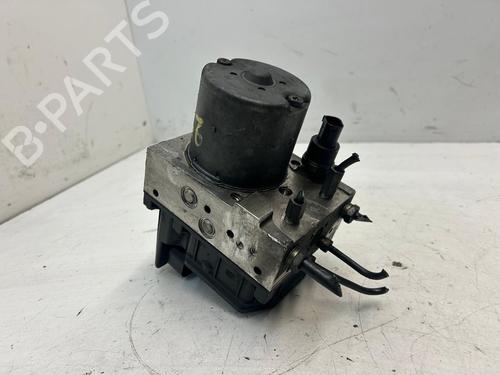 Used ABS pump TOYOTA AVENSIS (_T25_) [2003-2008]  22317401