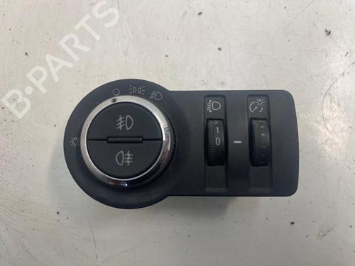 Used Headlight switch CHEVROLET CRUZE (J300) 2.0 CDI (150 hp) 22420799