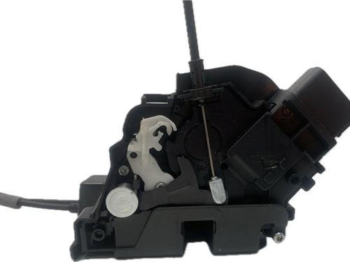 Used Front left lock VOLVO V50 (545) 1.6 D (109 hp) 16680455