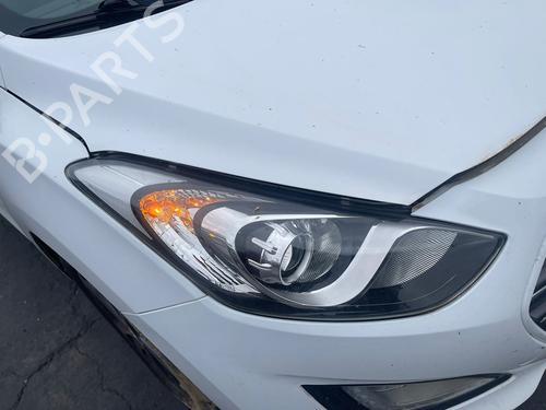Używane Lampa przednia prawa HYUNDAI i30 (GD) [2011-2025]  30837718