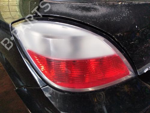 Used Left taillight OPEL ASTRA H (A04) [2004-2014]  28152887