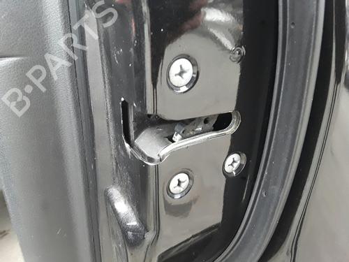 Used Front right lock NISSAN QASHQAI I (J10, NJ10) 2.0 dCi (150 hp) 28097267