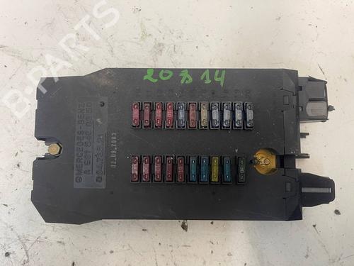 Used Fuse box Fuse box MERCEDES-BENZ SPRINTER 4-t Van (B904) [1995-2012] 33214211 33214211