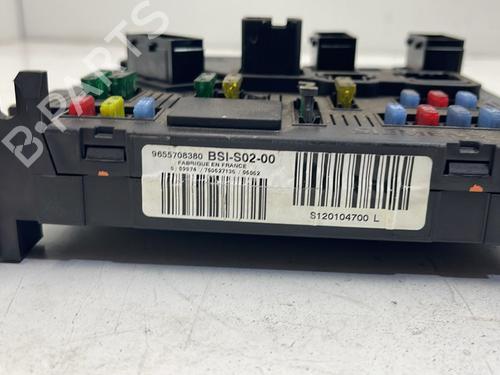 Fuse box PEUGEOT 407 SW (6E_, 6D_) 2.0 HDi 135 | BP17475284E1 