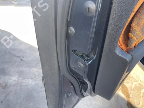 Used Front left lock VW GOLF V (1K1) [2003-2010]  26291997