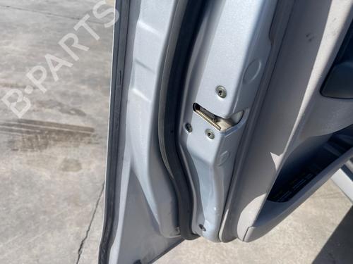 Used Rear left lock MITSUBISHI GRANDIS (NA_W) 2.0 DI-D (NA8W) (136 hp) 30438089