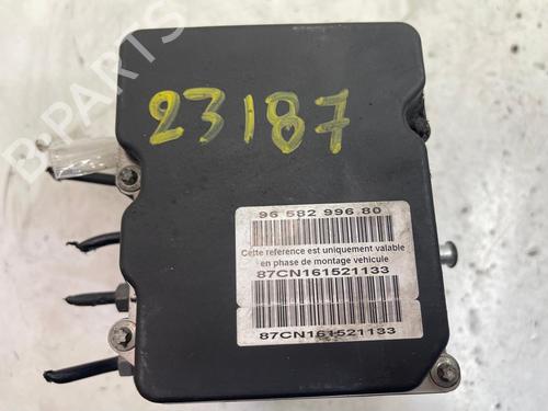 Used ABS pump PEUGEOT 307 CC (3B) 2.0 16V (140 hp) 18312319