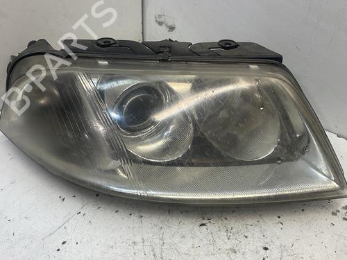 Højre forlygte VW PASSAT B5.5 Variant (3B6) 1.9 TDI (130 hp) 31708713