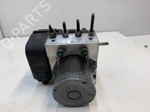Used ABS pump PEUGEOT 5008 (0U_, 0E_) [2009-2017]  28209973