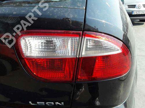 Right taillight SEAT LEON (1M1) 1.6 16 V | BP10999874C35 