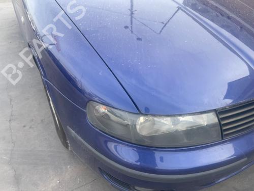 Used Left headlight SEAT LEON (1M1) [1999-2006]  31380127