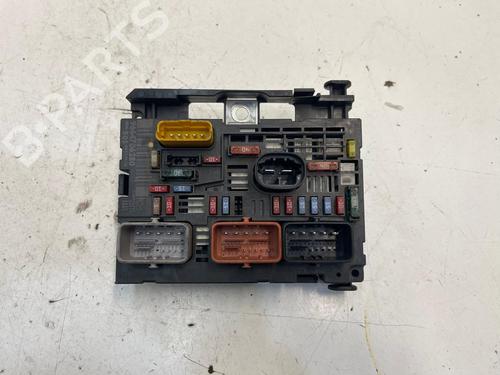 Used Fuse box PEUGEOT 308 SW I (4E_, 4H_) 1.6 16V (120 hp) 21376622