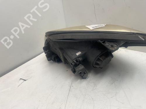 Right headlight KIA SPORTAGE II (JE_, KM_) 2.0 CRDi 4WD | BP19107273C29