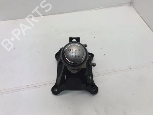 Used Gear lever TOYOTA VERSO (_R2_) 2.0 D-4D (AUR20_, AUR20R) (126 hp) 15259418