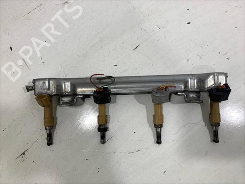 Used Injection rail TOYOTA VERSO (_R2_) 1.6 (ZGR20_, ZGR20R) (132 hp) 29242137