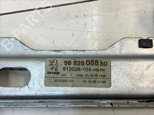 Front right window mechanism PEUGEOT 5008 (0U_, 0E_) | BP28209987C23