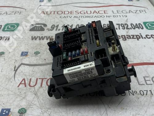 Boîte à Fusibles PEUGEOT 307 Break (3E) 2.0 HDI 110 (107 hp) 11008012