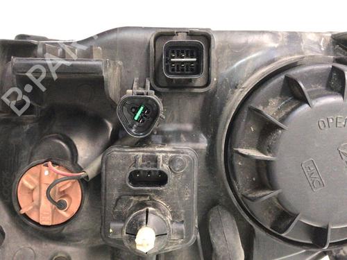 Right headlight HYUNDAI SANTA FÉ I (SM) 2.4 16V | BP13003661C29 