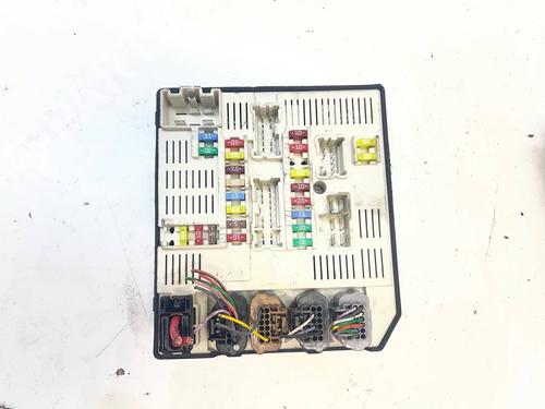 Used Fuse box Fuse box 32699987 32699987