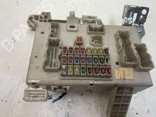 Used Fuse box TOYOTA LAND CRUISER PRADO (_J12_) 3.0 D-4D (KDJ120, KDJ125) (163 hp) 18268326