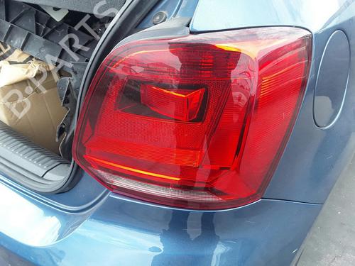 Feu arrière droit VW POLO V (6R1, 6C1) 1.0 (75 hp) 31902317