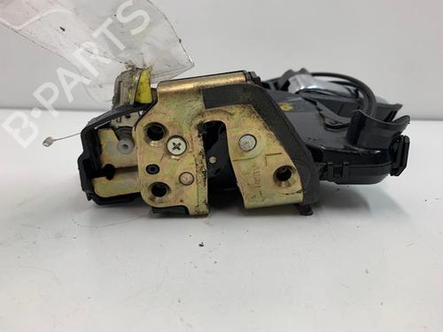 Front right lock TOYOTA AVENSIS (_T25_) 2.2 D-4D (ADT251_, ADT251R) | BP15727889C97 