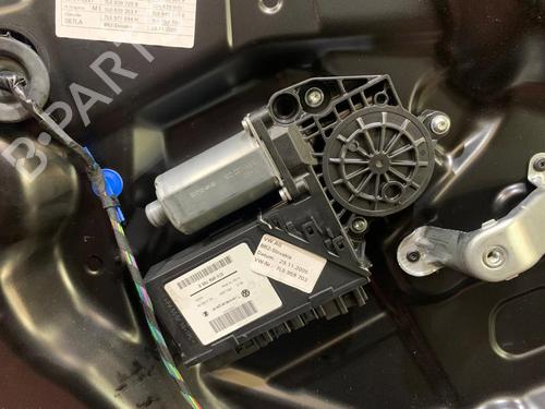 Rear left window mechanism VW TOUAREG (7LA, 7L6, 7L7) 2.5 R5 TDI | BP13731757C24 