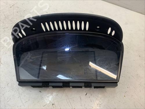 Used Display monitor BMW 5 (E60) 530 d (218 hp) 29040600