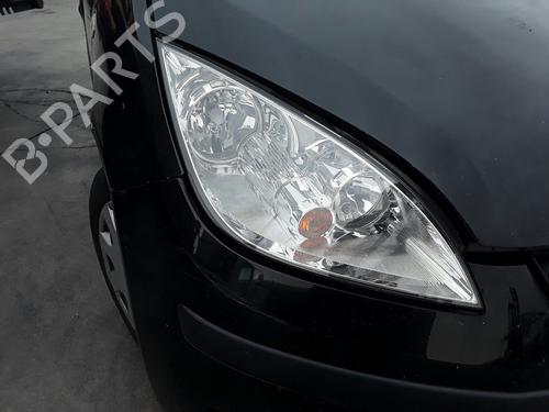 Used Right headlight MITSUBISHI COLT VI (Z3_A, Z2_A) 1.1 (Z31A, Z32A) (75 hp) 29375676