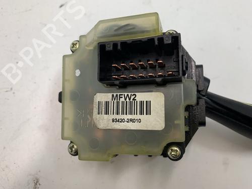 Steering column stalk HYUNDAI i30 Estate (FD) 1.4 | BP17727489I23 