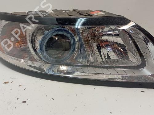 Used Right headlight VOLVO V50 (545) 2.0 D (136 hp) 27626472